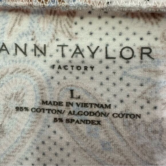Ann Taylor large top - Picture 3 of 5